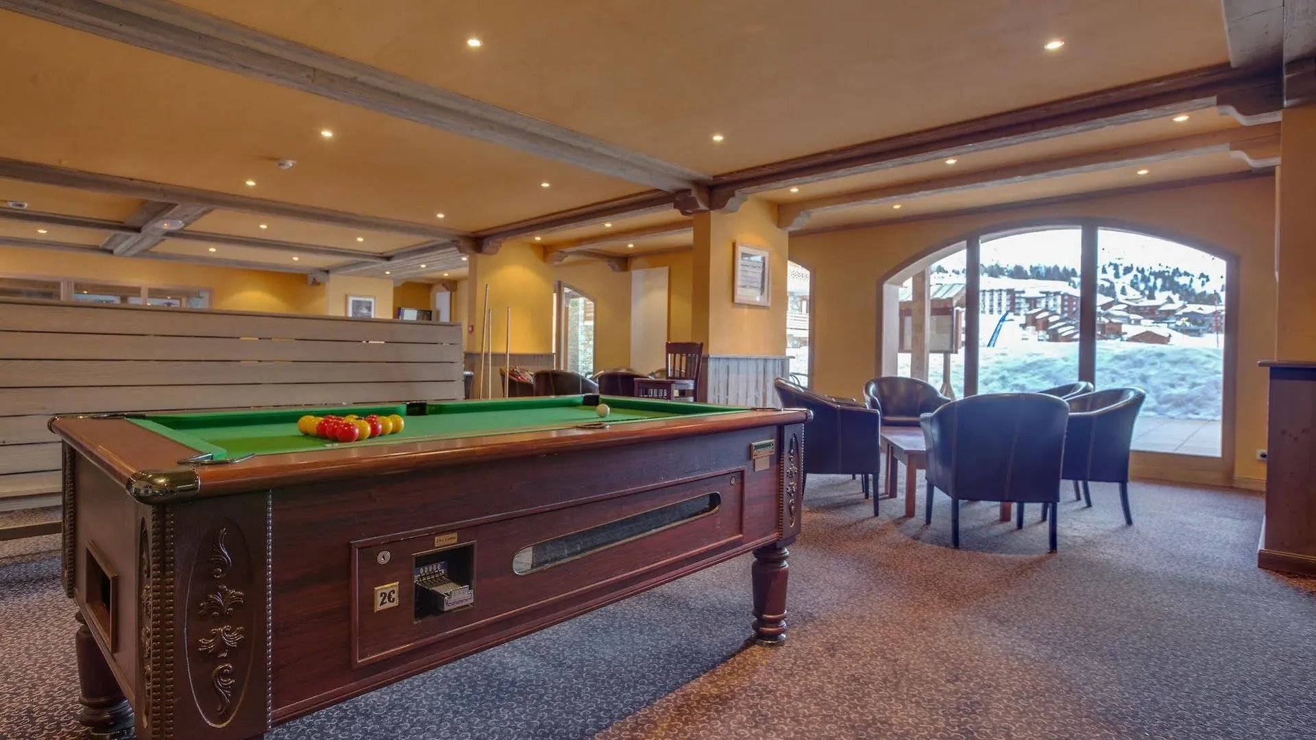 Madame Vacances Lodges Des Alpages La Plagne 3*,